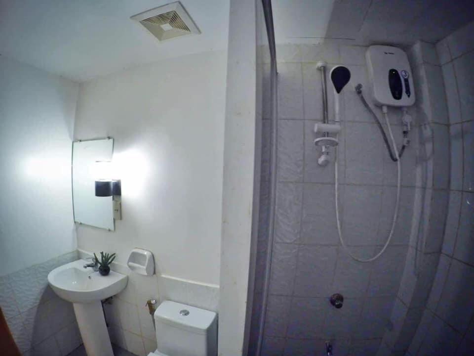 Frachette'S Bed & Breakfast Puerto Princesa Екстер'єр фото